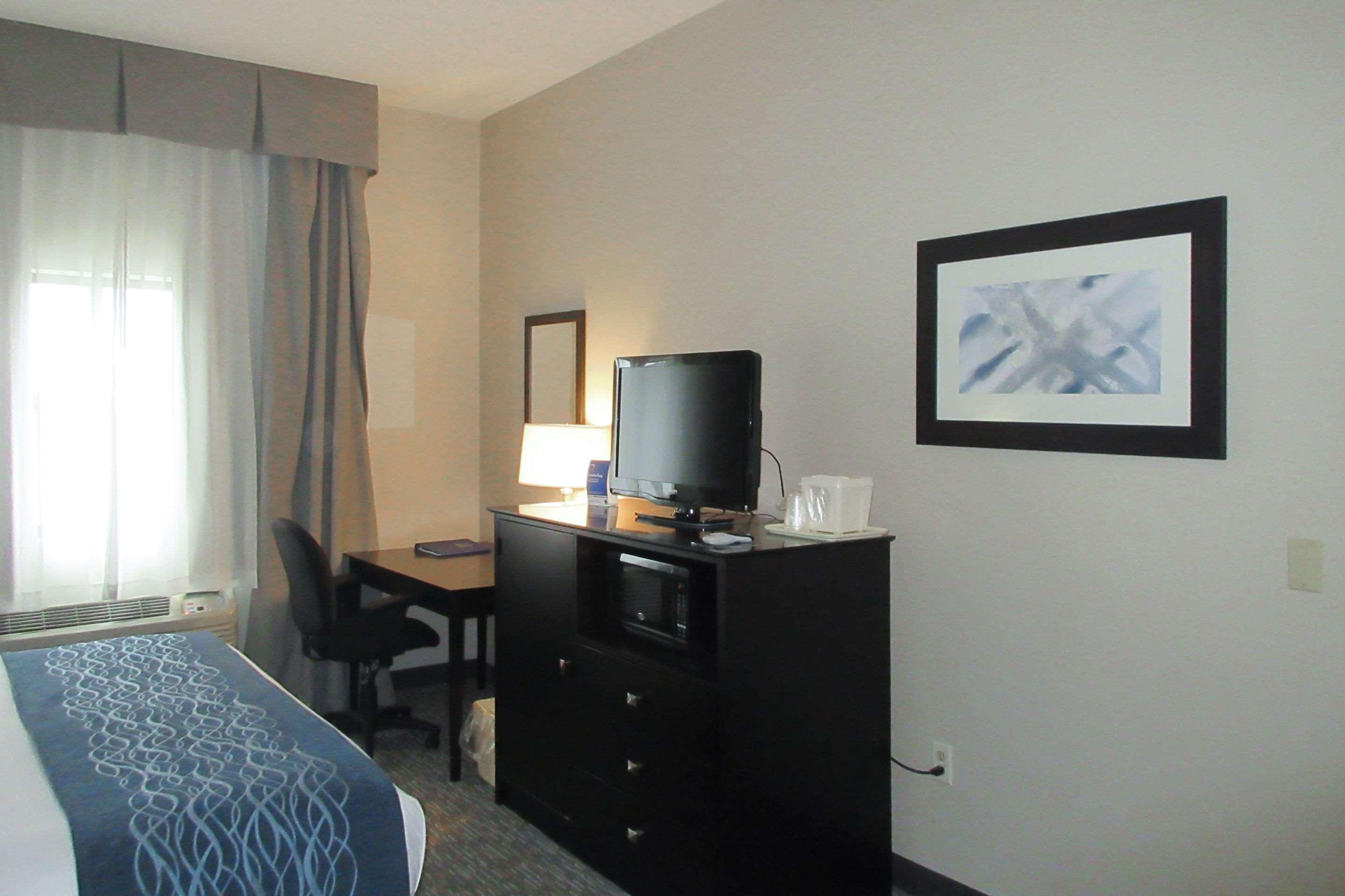 פורט הורון Comfort Inn מראה חיצוני תמונה