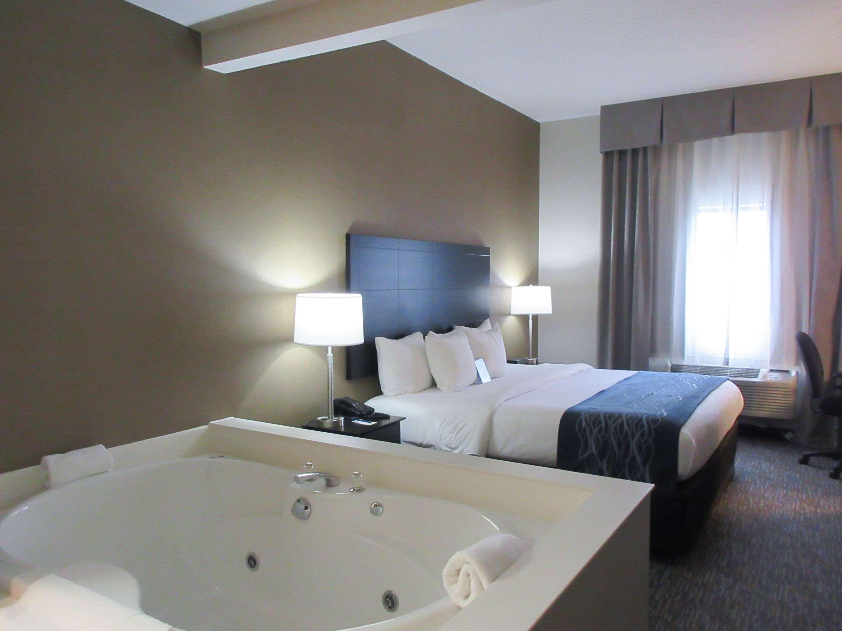 פורט הורון Comfort Inn מראה חיצוני תמונה