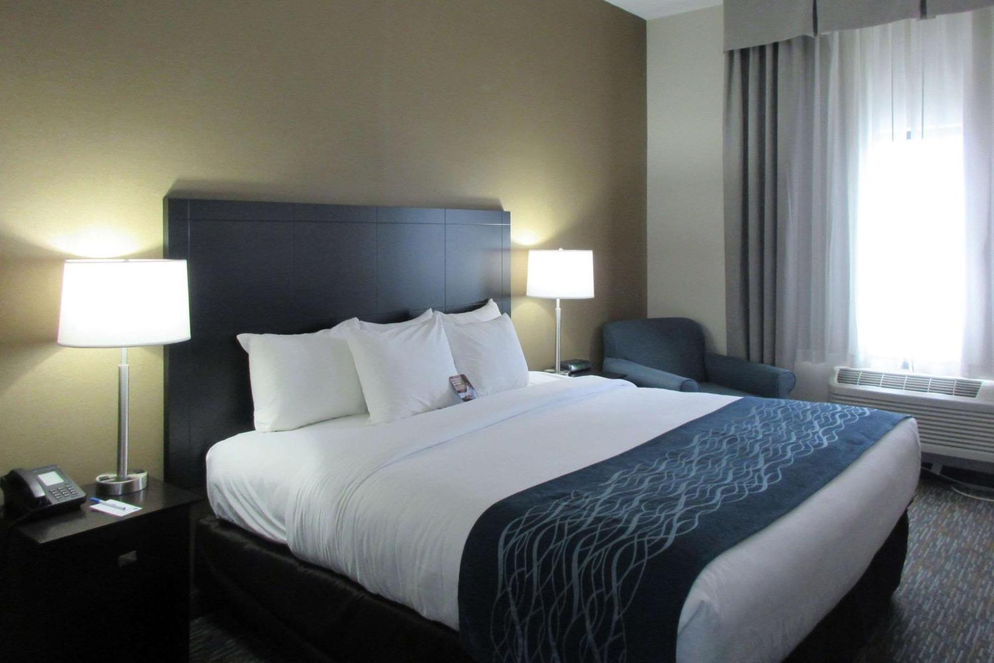 פורט הורון Comfort Inn מראה חיצוני תמונה